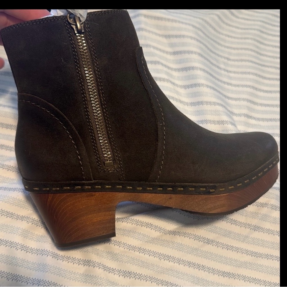 Patricia Nash Black Ankle Boots with Brown Heel